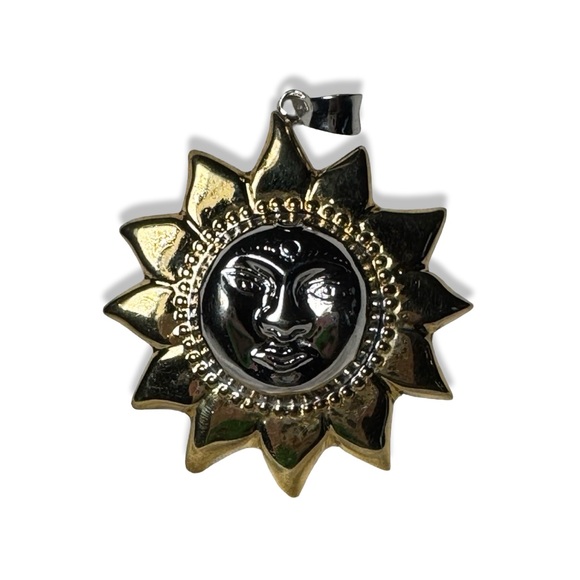 Vintage Jewelry - 925 Sterling Silver Large Sun with Face Pendant 10 Grams Celestial 90s Two Tone